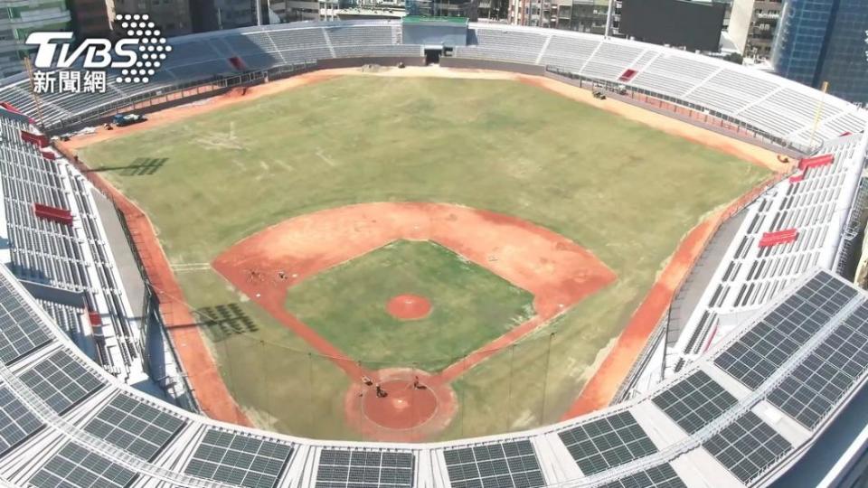 新竹棒球場啟用後發現多項缺失。（圖／TVBS資料畫面）