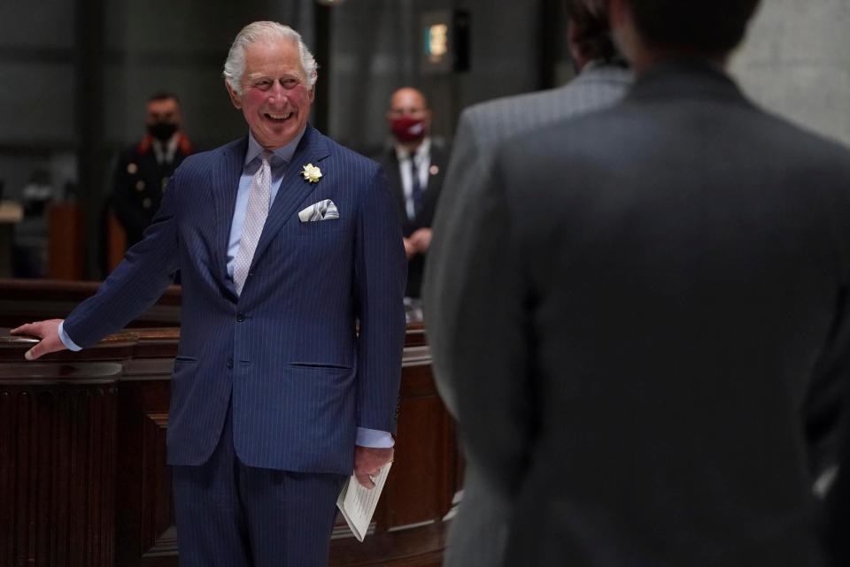 Prinz Charles ist das neue Oberhaupt des Vereinigten Königreichs. Er tritt die Nachfolge von Queen Elizabeth II. an.  - Copyright: picture alliance / ASSOCIATED PRESS | Kirsty O'Connor