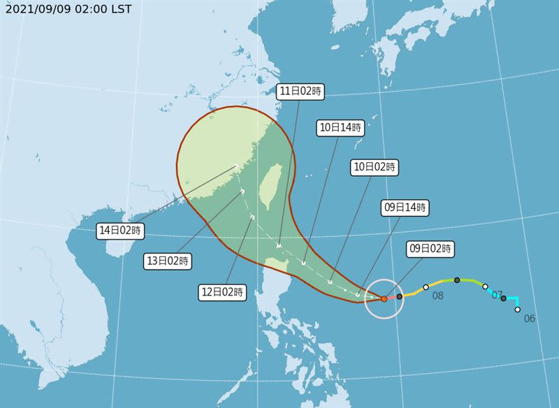 「璨樹」8日晚間8點增強轉為「強颱」。（圖／中央氣象局）