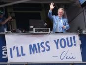 <p>Los Angeles Dodgers broadcaster Vin Scully waves to the crowd after leading in the singing of Take Me Out to the Ball Game during the seventh inning stretch of the game with the Colorado Rockies at Dodger Stadium on September 24, 2016 in Los Angeles, California. The Dodgets won 14-1. (Photo by Stephen Dunn/Getty Images) </p>