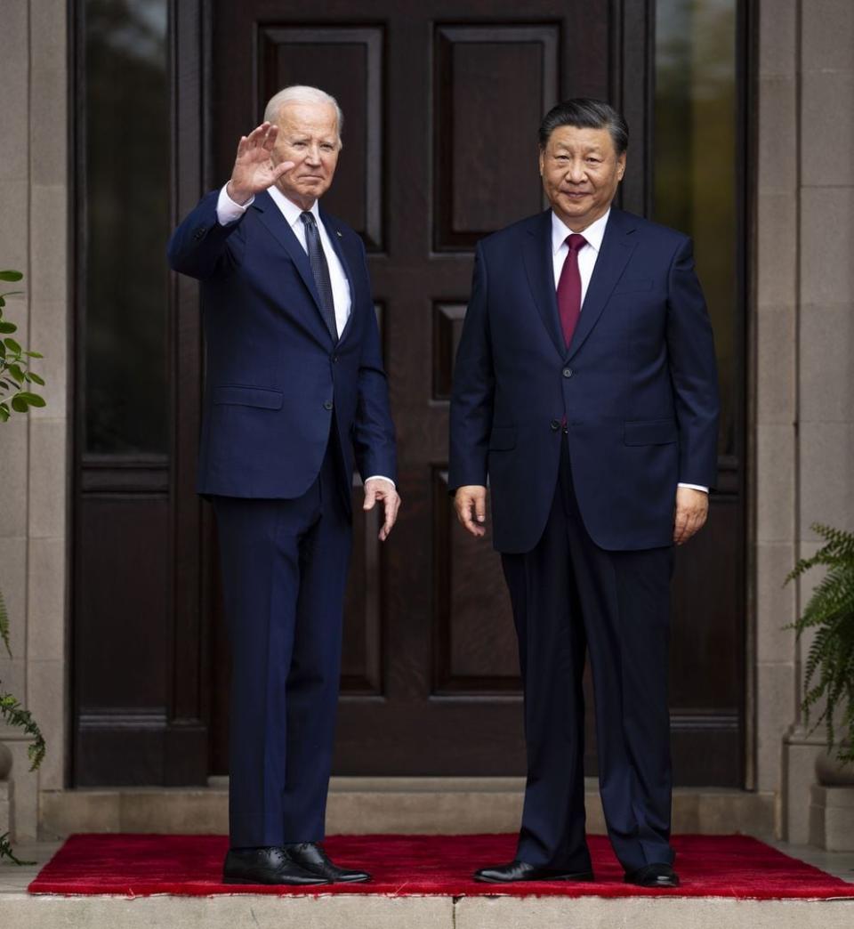 Joe Biden y Xi Jinping en Woodside, California, al comienzo de su reunión bilateral