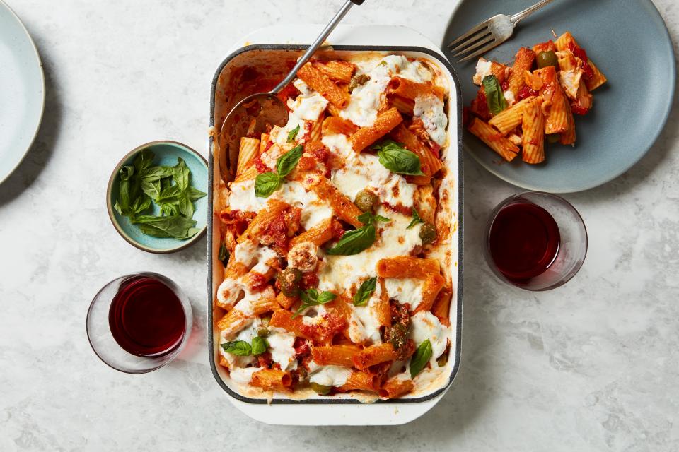 Baked Rigatoni With Red Peppers and Green Olives