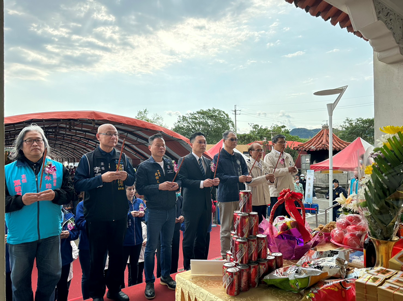 112年八德生命紀念館及大安公墓春祭大典、清明掃墓服務　家屬寶眷參與