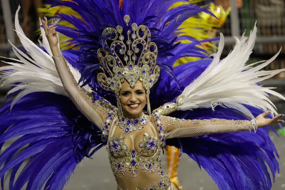 <p>A dancer from the Academicos do Tatuape samba school performs during a carnival parade in Sao Paulo, Brazil, Saturday, Feb. 10, 2018. (Photo: Andre Penner/AP) </p>