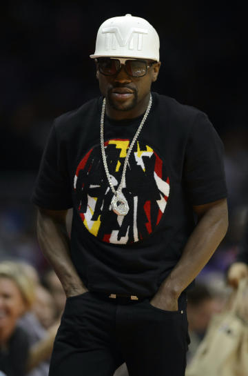 Floyd Mayweather Jr. on Monday at the Clippers-Suns game at Staples Center in Los Angeles. (Kelvin Kuo-USA TODAY Sports)