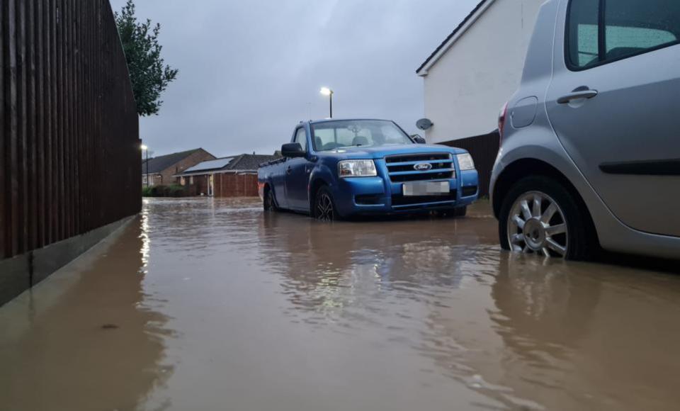 Isle of Wight County Press: Flooding on Broadwood Lane in Gunville