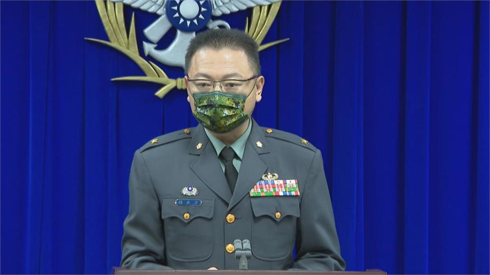 國軍明年度形象月曆亮相　「武器大觀」突顯保家衛國