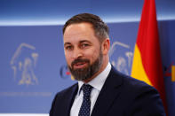 El único líder de los cinco principales partidos que no cuenta con ningún inmueble ni préstamos hipotecarios pendientes es Santiago Abascal. El presidente de Vox reside en el barrio madrileño de Hortaleza. (Foto: Óscar J. Barroso / Europa Press / Getty Images).