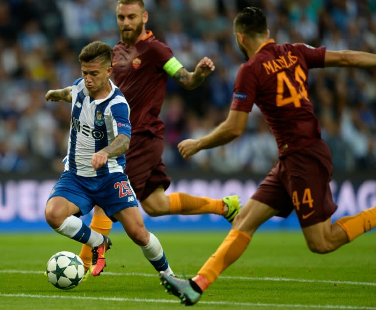 The heavyweight tie between Roma and Porto is delicately balanced at 1-1