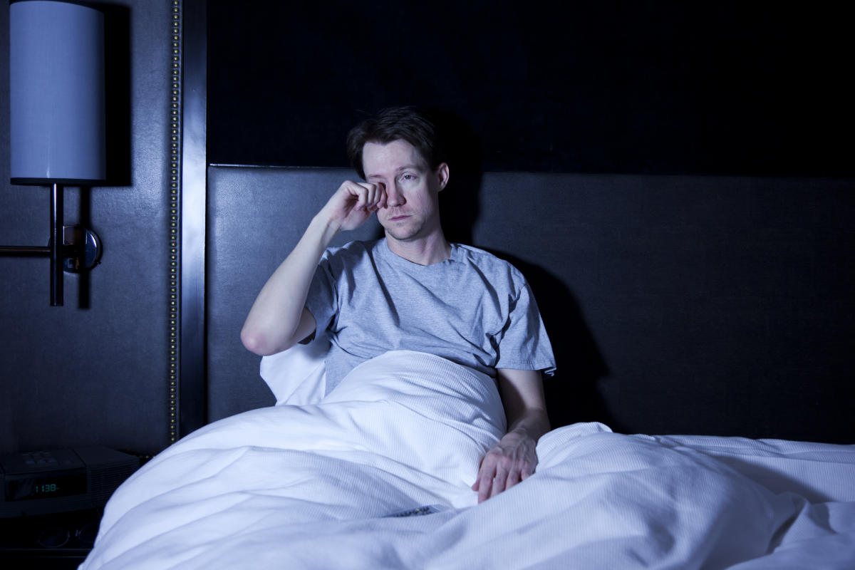 5 ways sleep deprivation affects your brain and mood