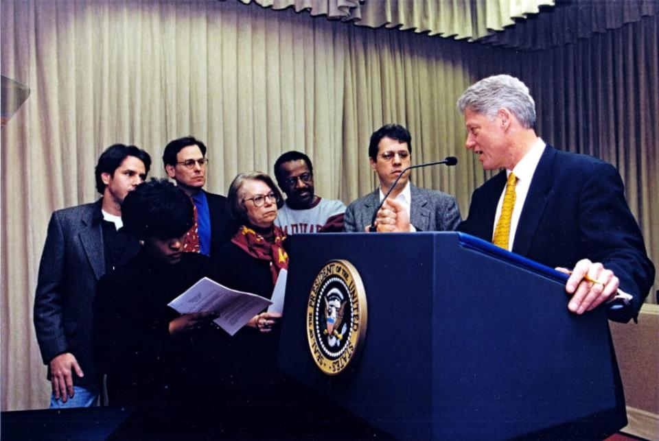 American politician US President Bill Clinton prepares for his State of the Union address with members of his staff in the White House, Washington DC, January 24, 1998. Pictured are, from left, Special Assistant to the President for Strategic Planning Antony J Blinken, Deputy Assistant to the President and Deputy Director of Political Affairs Minyon Moore, Assistant to the President Sidney Blumenthal, Assistant to the President and Director of Communications Ann Lewis, Assistant to the President and Director of Presidential Personnel Bob J Nash, Assistant to the President and Director of Speechwriting Michael A Waldman, and Clinton. (Photo by Barbara Kinney/White House/Consolidated News Pictures/Getty Images)