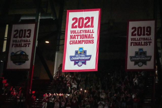 2021 NCAA HOCKEY NATIONAL CHAMPIONS FLAG