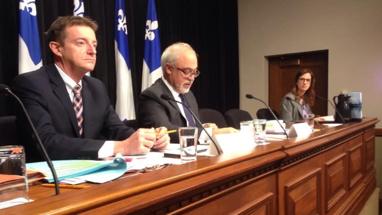 Quebec on track to balance books in 2016, Finance Minister reports