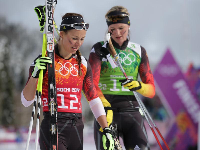Stefanie Böhler (l) und Denise Herrmann belegten im Teamsprint den vierten Platz. Foto: Kay Nietfeld