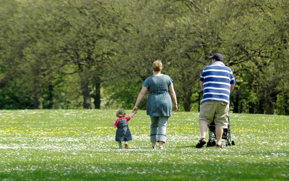 Recent analysis by Cancer Research UK suggest the obese will outnumber those of a healthy weight within five years - ilbusca