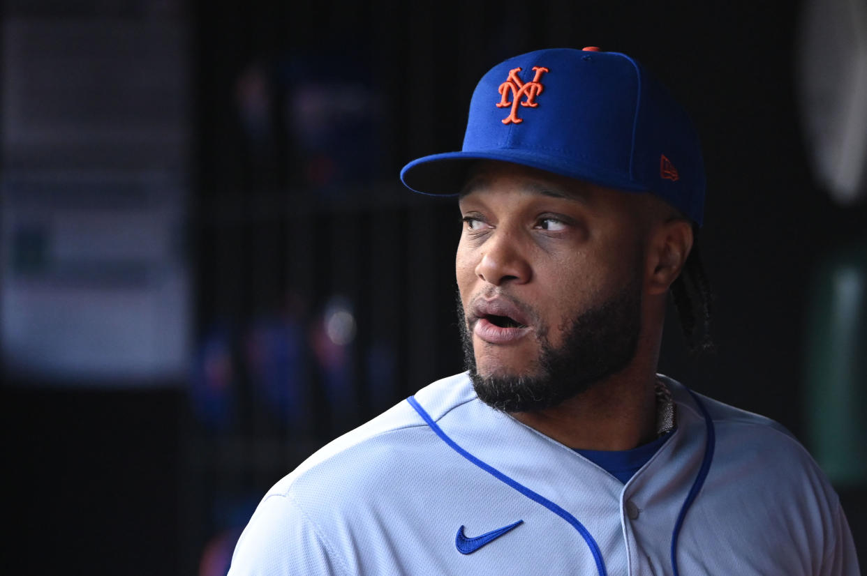 Apr 8, 2022; Washington, District of Columbia, USA;  New York Mets second baseman Robinson Cano (24) before the game against the Washington Nationals at Nationals Park. Mandatory Credit: Tommy Gilligan-USA TODAY Sports