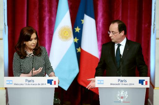 Cristina Kirchner recibe respaldo de Hollande ante Club de París