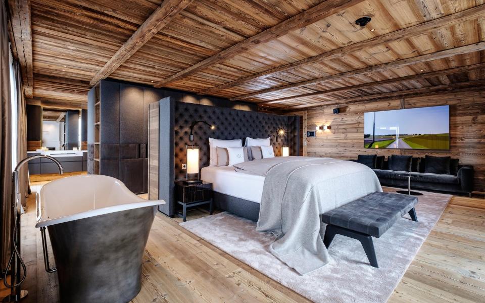 A bedroom at The Residence at Severins in Lech - Ydo Sol