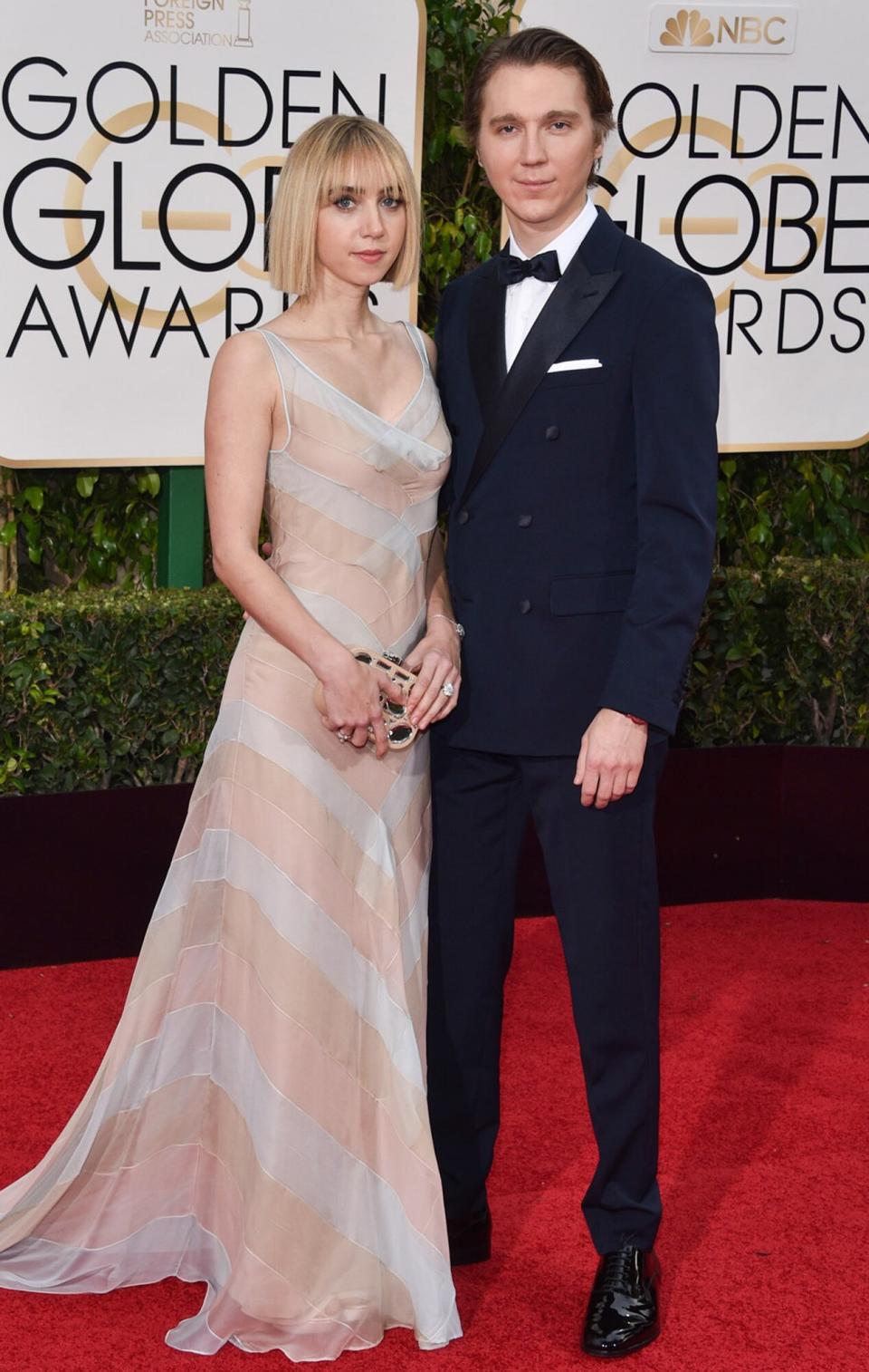 Zoe Kazan and Paul Dano attend the 73rd Annual Golden Globe Awards held at the Beverly Hilton Hotel on January 10, 2016 in Beverly Hills, California