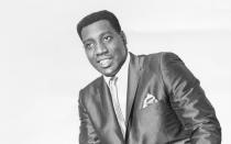 Ein absoluter Ausnahmekünstler mit einer traurigen Geschichte. Otis Redding galt als Riesentalent mit großer Zukunft, konnte aber zu Lebzeiten keine nennenswerten Erfolge jenseits der Soul-Charts landen. Den Titel "(Sittin' On) The Dock Of The Bay" nahm er drei Tage vor dem Flugzeugabsturz auf, bei dem er am 10. Dezember 1967 mit 26 Jahren ums Leben kam. Der posthum veröffentlichte Song wurde sein mit Abstand größter Hit. (Bild: Michael Ochs Archives/Getty Images)