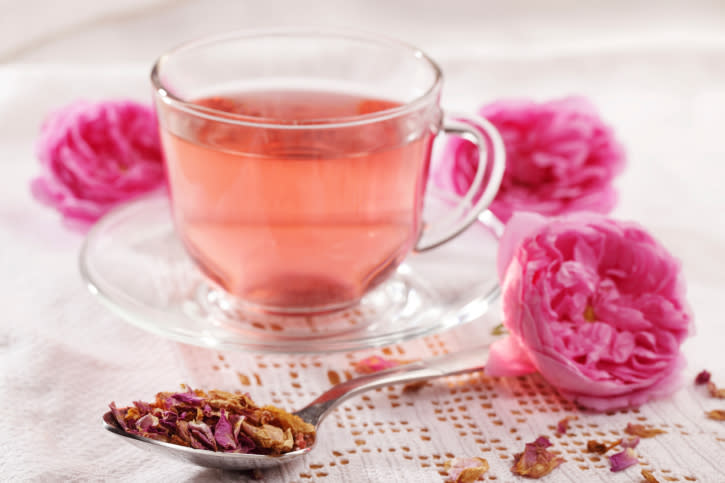 Las infusiones de rosas sirven para tratar infecciones, tratar la depresión, entre otras cosas / Foto: Thinkstock