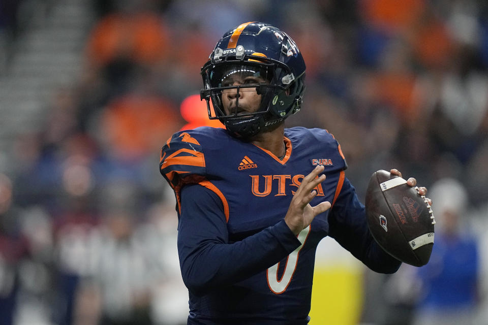 UTSA quarterback Frank Harris (0) looks to pass against North Texas during the first half of an NCAA college football game for the Conference USA championship in San Antonio, Friday, Dec. 2, 2022. (AP Photo/Eric Gay)