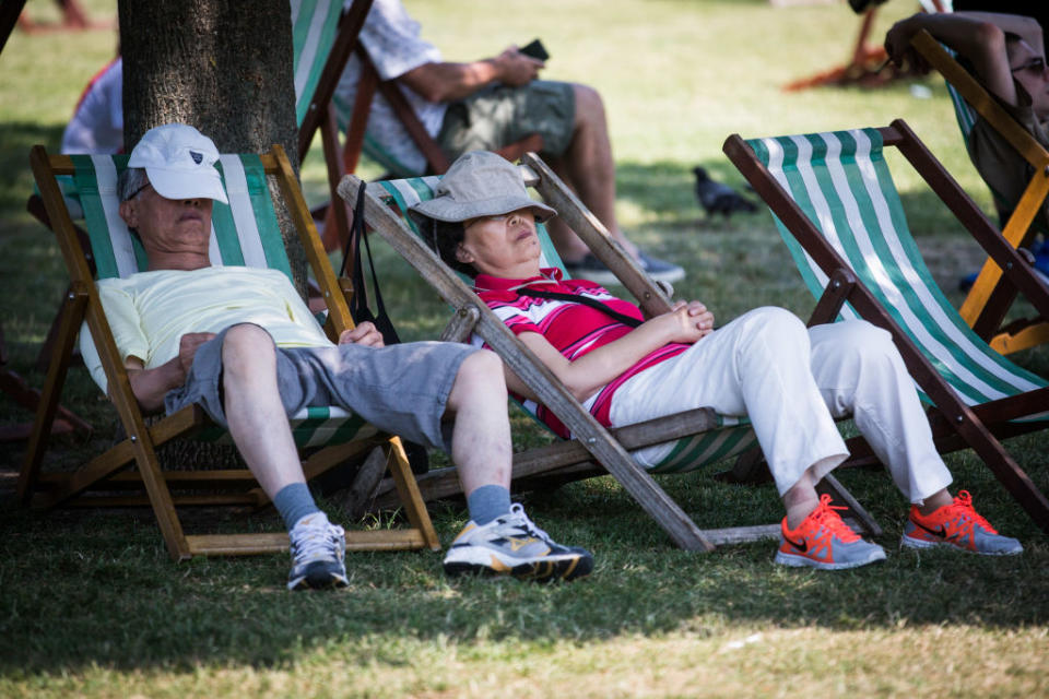 Britain basks in record-breaking heatwave