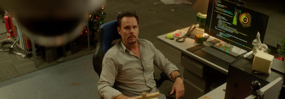 Kevin Dillon sweats on the "Hot Seat."