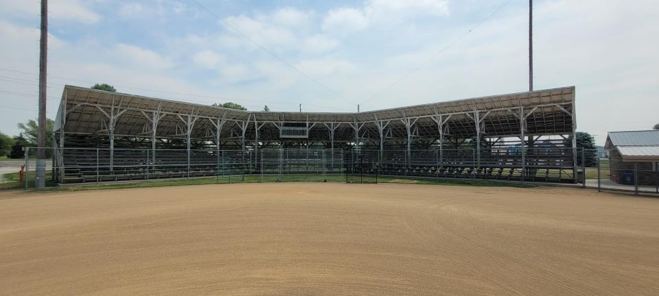 Breda wants to raise money toward $300,000 needed to replace lights at a historic high school and Little League baseball field during RAGBRAI L.