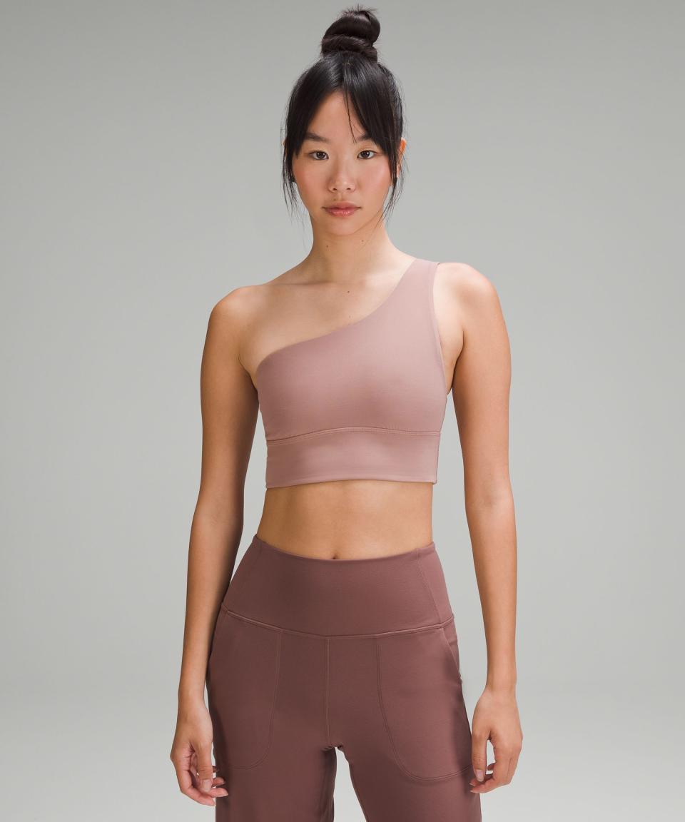 <p><a href="https://go.redirectingat.com?id=74968X1596630&url=https%3A%2F%2Fshop.lululemon.com%2Fp%2Fwomen-sports-bras%2FAlign-Asymmetrical-Bra-AB-MD%2F_%2Fprod11500141&sref=https%3A%2F%2Fwww.womenshealthmag.com%2Ffitness%2Fg40447198%2Flululemon-july-fourth-sale%2F" rel="nofollow noopener" target="_blank" data-ylk="slk:Shop Now;elm:context_link;itc:0;sec:content-canvas" class="link ">Shop Now</a></p><p>Align Asymmetrical Bra</p><p>$44.00</p><p>lululemon.com</p>