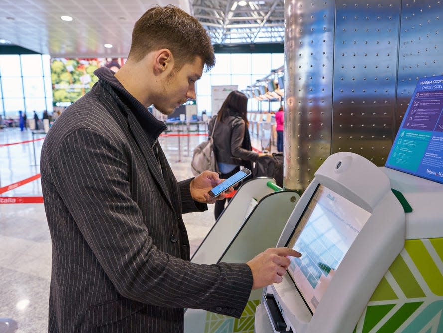 airport self check in