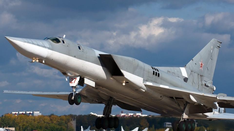 tupolev tu 22m3 taking off at diaghilevo airbase