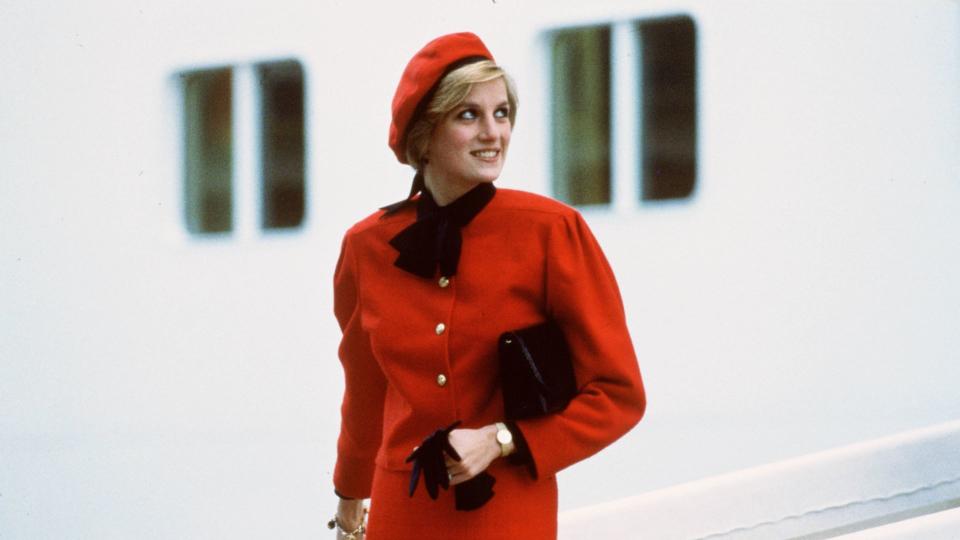 32 of the best Princess Diana Quotes - Diana in red co-ord