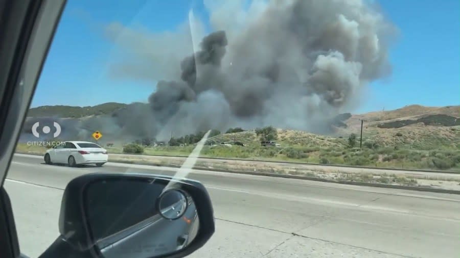 Drivers passing by the Post Fire in Gorman on June 14, 2024. (Citizen)