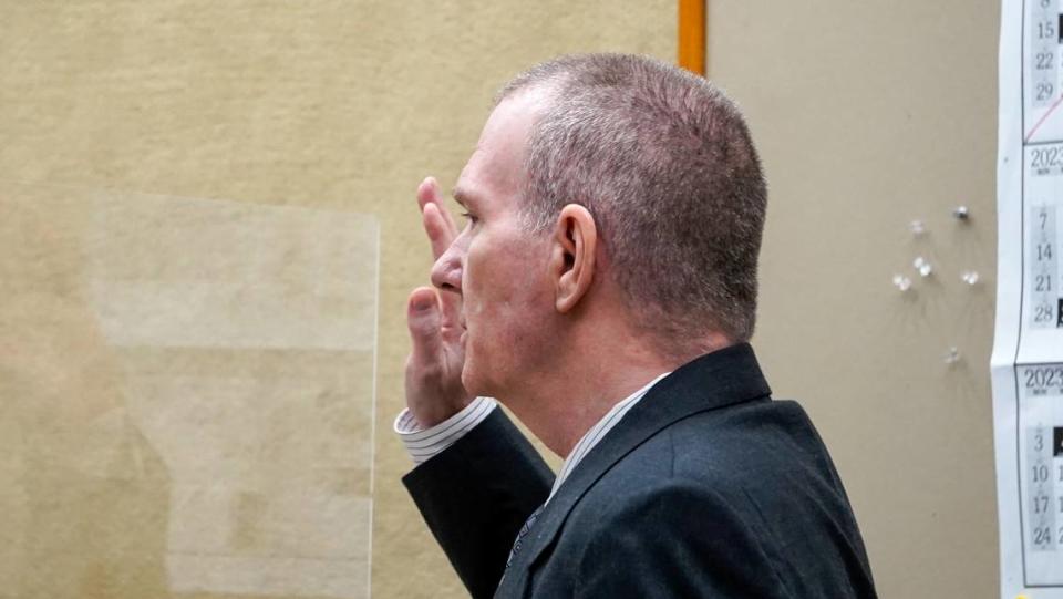 Stephen Deflaun swears to tell the truth before his testimony on the witness stand. Deflaun allegedly killed two people at Morro Strand State Park July 8, 2001, and was deemed competent enough to go to trial in 2022.