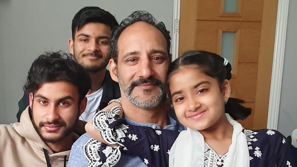 Sfiyah with her father, Gulafhfaq and her brothers Kaden and Haider. 