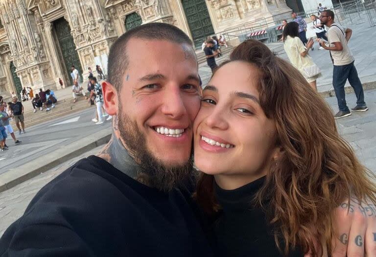 Alex Caniggia y Melody Luz comenzaron su relación en El hotel de los famosos y sellaron su amor con la llegada de su hija Venezia