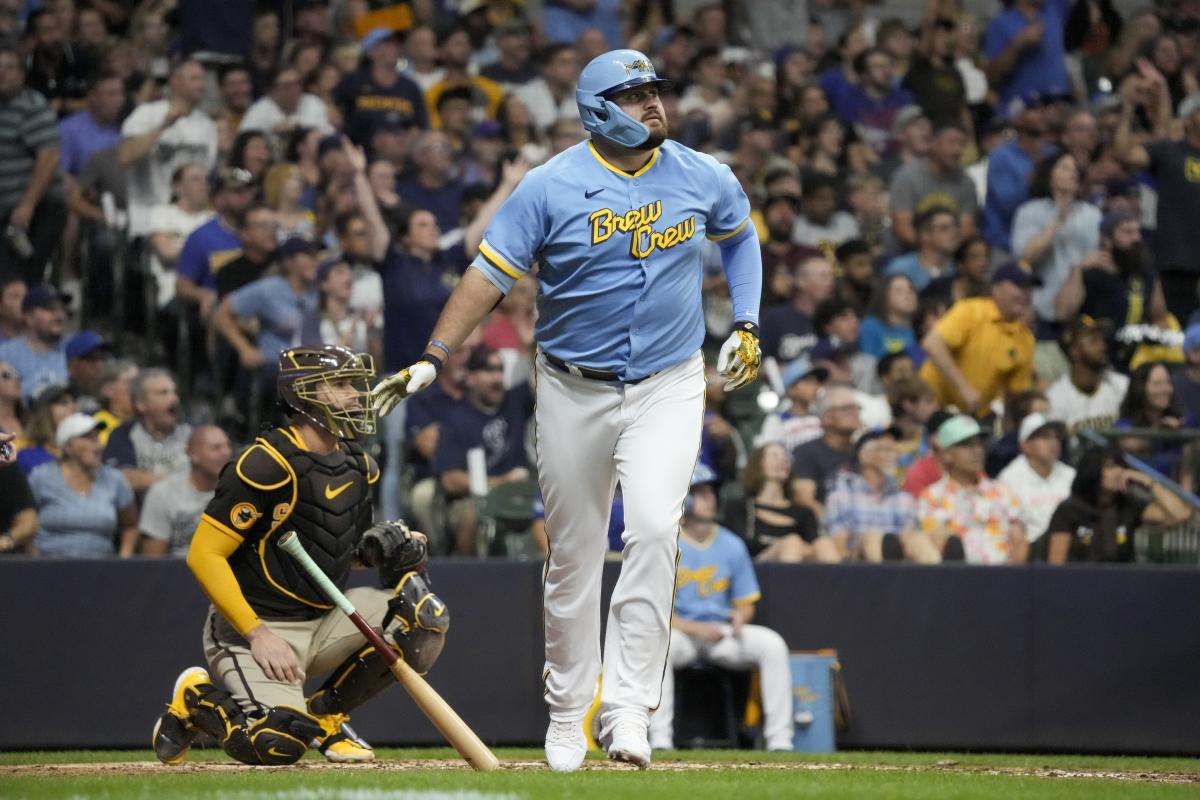 Padres hit timely homers to beat Dodgers for the 1st time in a post-season  game