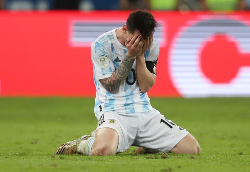 Foto del sábado del capitán de Argentina, Lionel Messi, celebrando tras ganar la Copa América