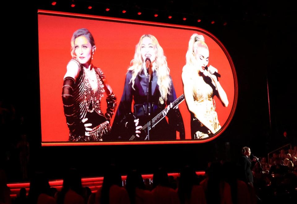 : Madonna performs (REUTERS)