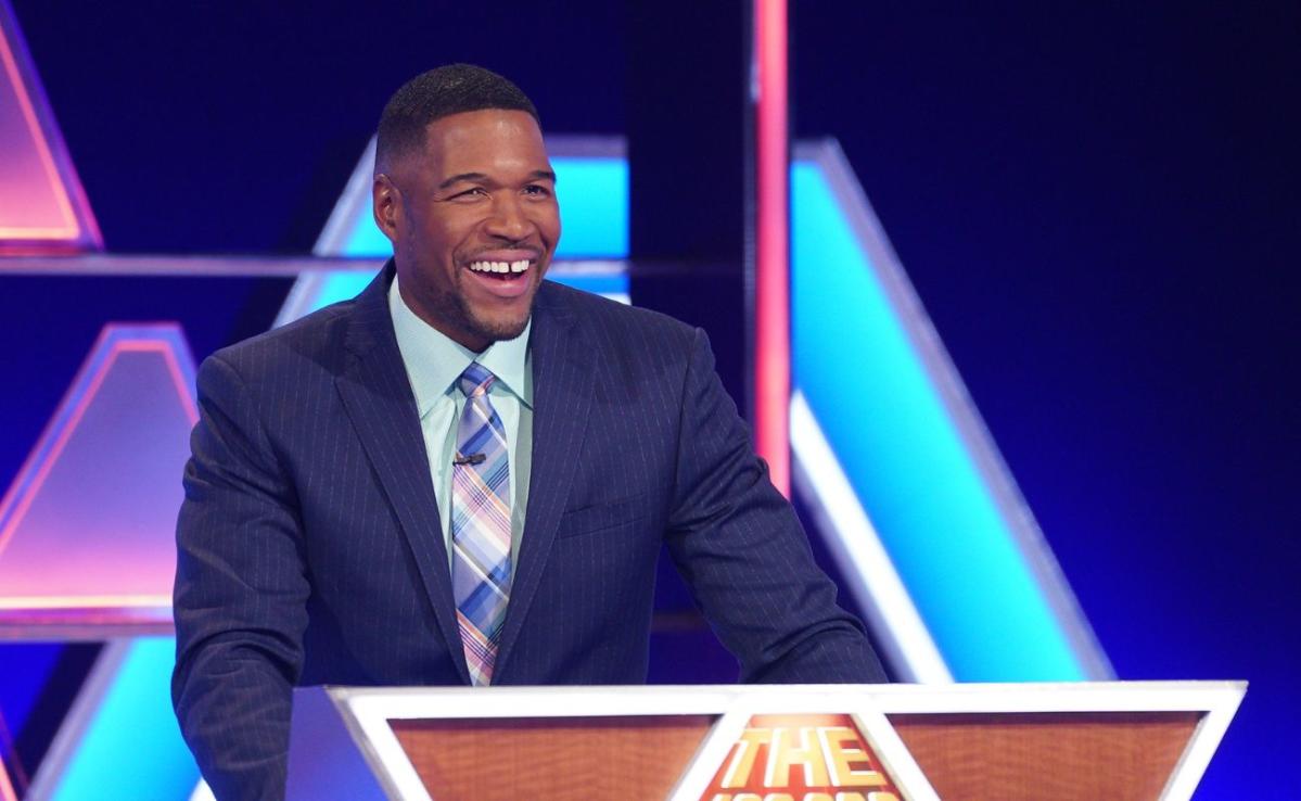 Michael Strahan Talks The 100000 Pyramid Growth Teases Upcoming Skincare Line 