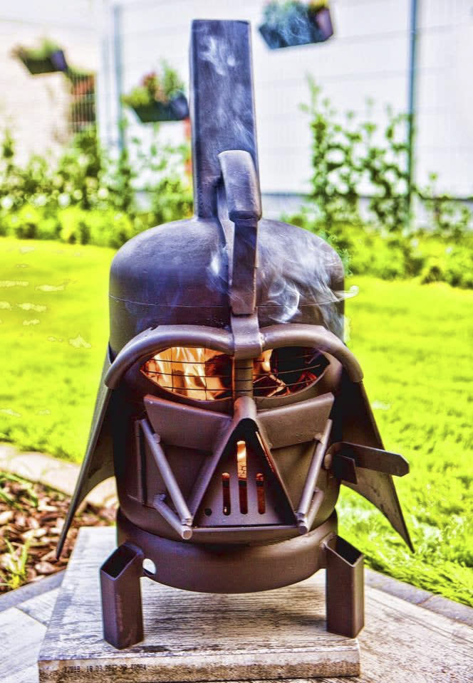 Darth Vader grill | BurnedbyDesignLtd/Etsy