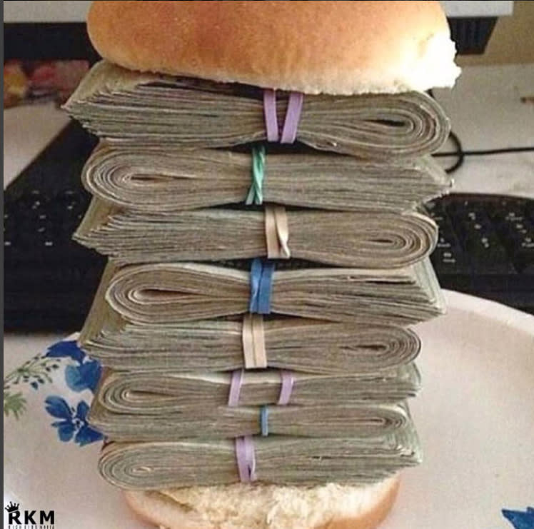 <p>McDollars: So ein „Pausenbrot“ hätte wohl mancher gern in seiner Frühstücksbox. Kalorienarm, aber reich an Potential. (Bild: Instagram/therichkidsmafia) </p>