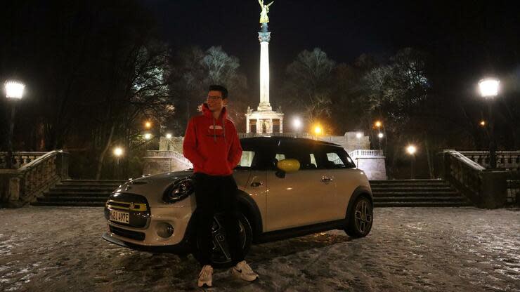 14 Tage war unser Tester Robin Engelhardt mit dem Mini Cooper SE unterwegs. Foto: dpa