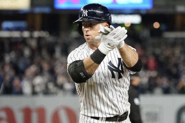 Perfect son Brett Gardner tossed a foul ball to his dad in the