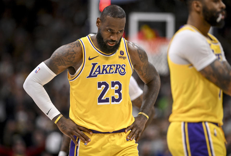 LeBron James在洛杉磯湖人季後賽首輪持續背水一戰的情況下，再繳出30分外帶9籃板11助攻的全能表現，無奈在決勝時刻再度遭到Jamal Murray投進關鍵一擊準絕殺，最終106比108不敵丹佛金塊，系列賽1比4遭到淘汰。(Photo by AAron Ontiveroz/The Denver Post)