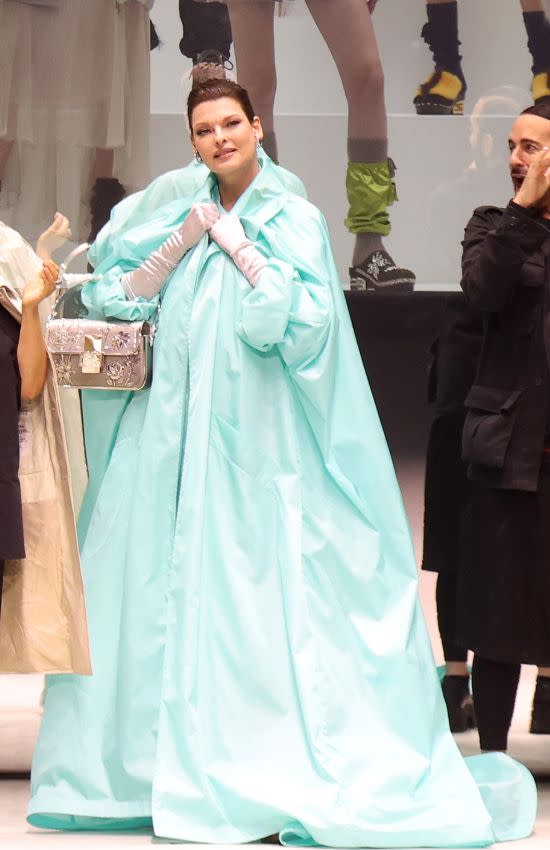 Linda Evangelista en el desfile de la Semana de la Moda de Nueva York 2022