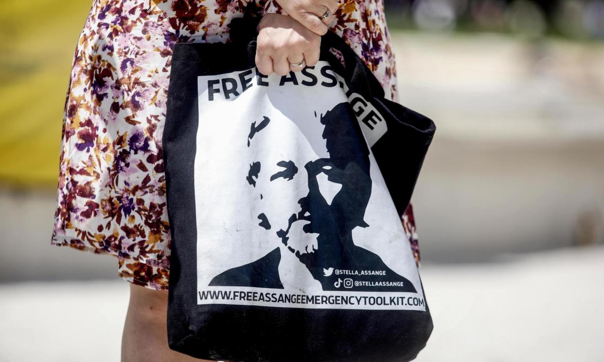 <span>Julian Assange is expected to plead guilty to a felony charge in a deal with the US Justice Department that will allow him to be released from prison and return home to Australia.</span><span>Photograph: Mourad Balti Touati/EPA</span>