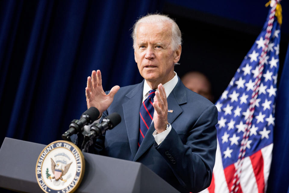 El resultado del debate podría catalizar la decisión del vicepresidente Joe Biden sobre lanzar su candidatura, (AP) 