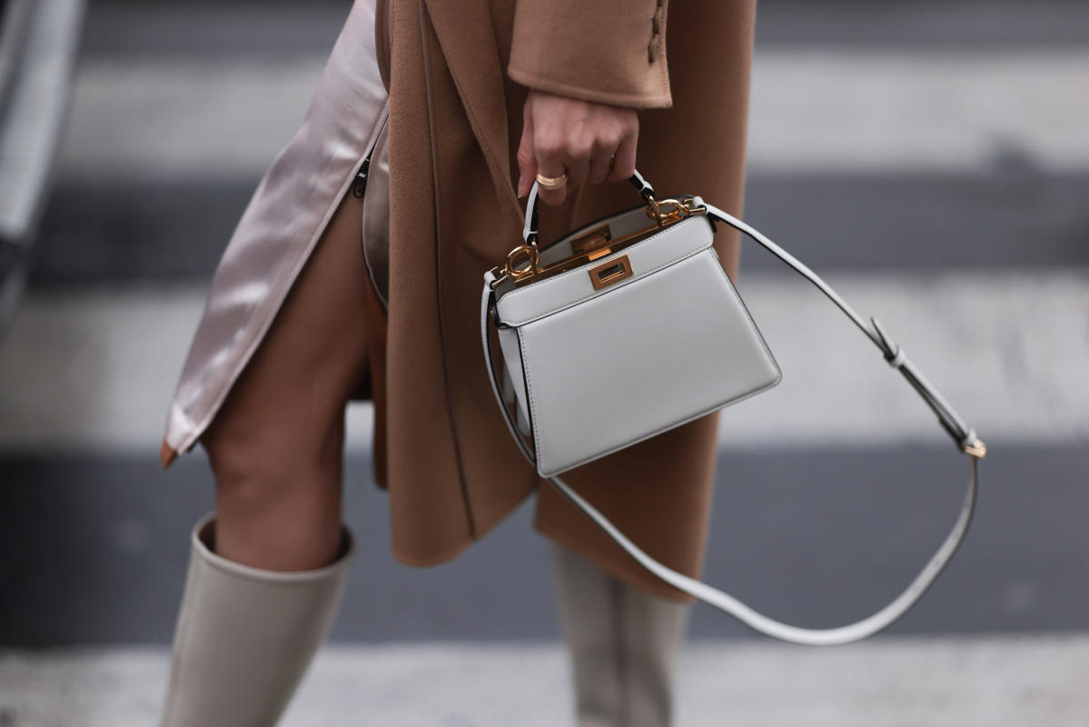  Marc Jacobs Mini Pillow Leather Shoulder Bag : Everything Else